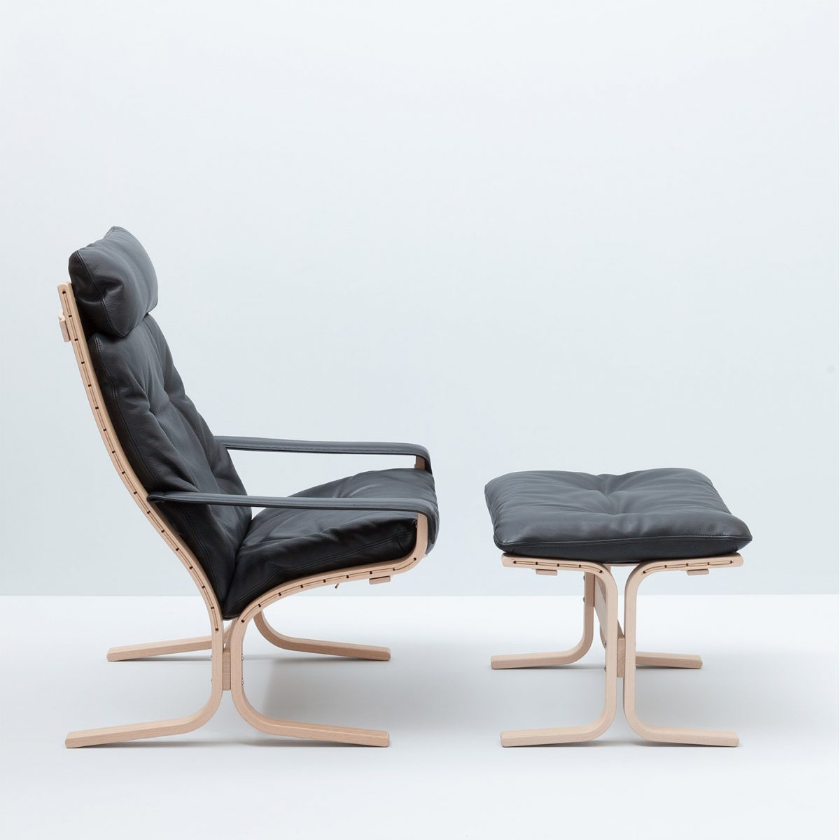 Siesta Classic Footstool by Ingmar Relling