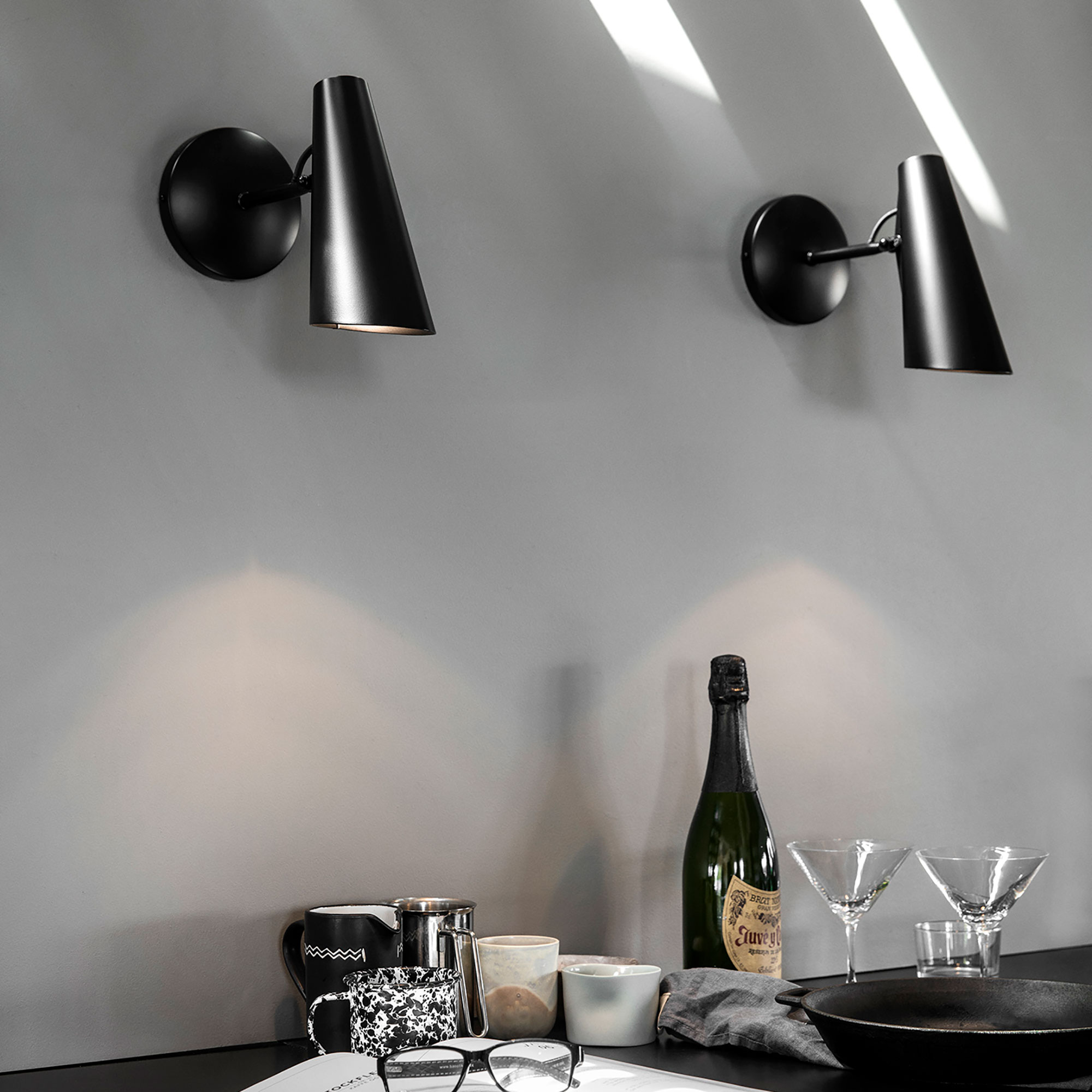Birdy Wall Lamp Short by Birger Dahl