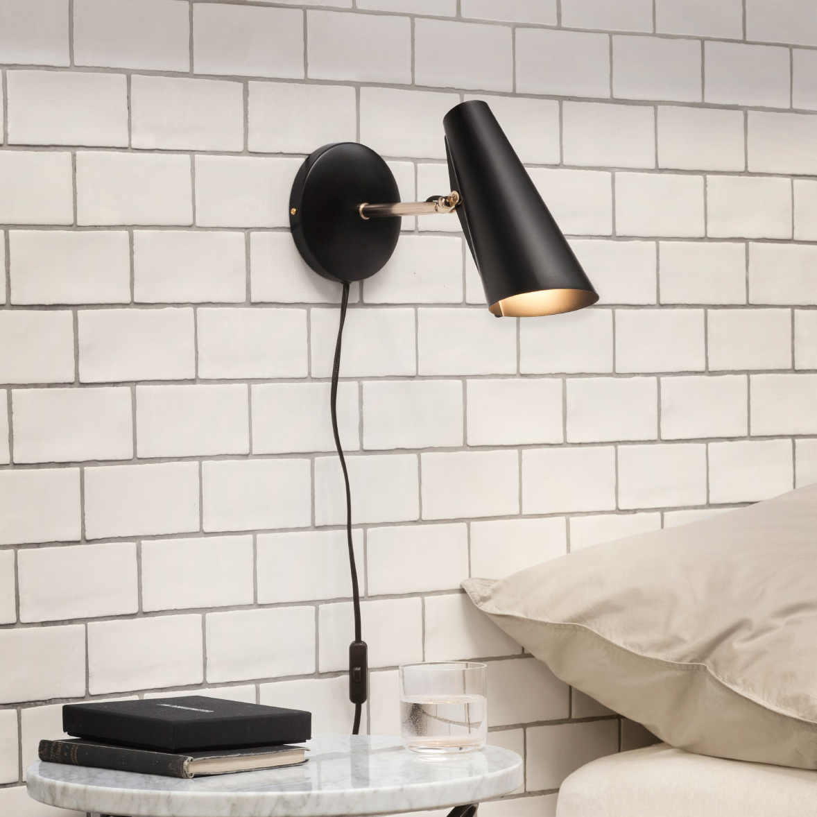 Birdy Wall Lamp Short by Birger Dahl