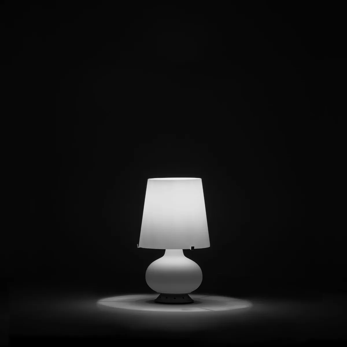 Fontana table lamp by Fontana Arte